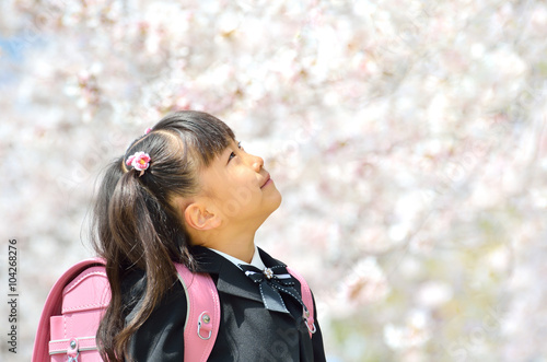 新一年生の女の子（桜）
