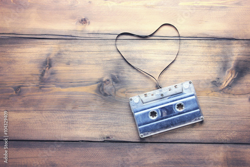 Wallpaper Mural cassette  heart Torontodigital.ca