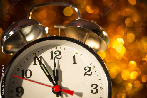 5 minutes before the new year 2015