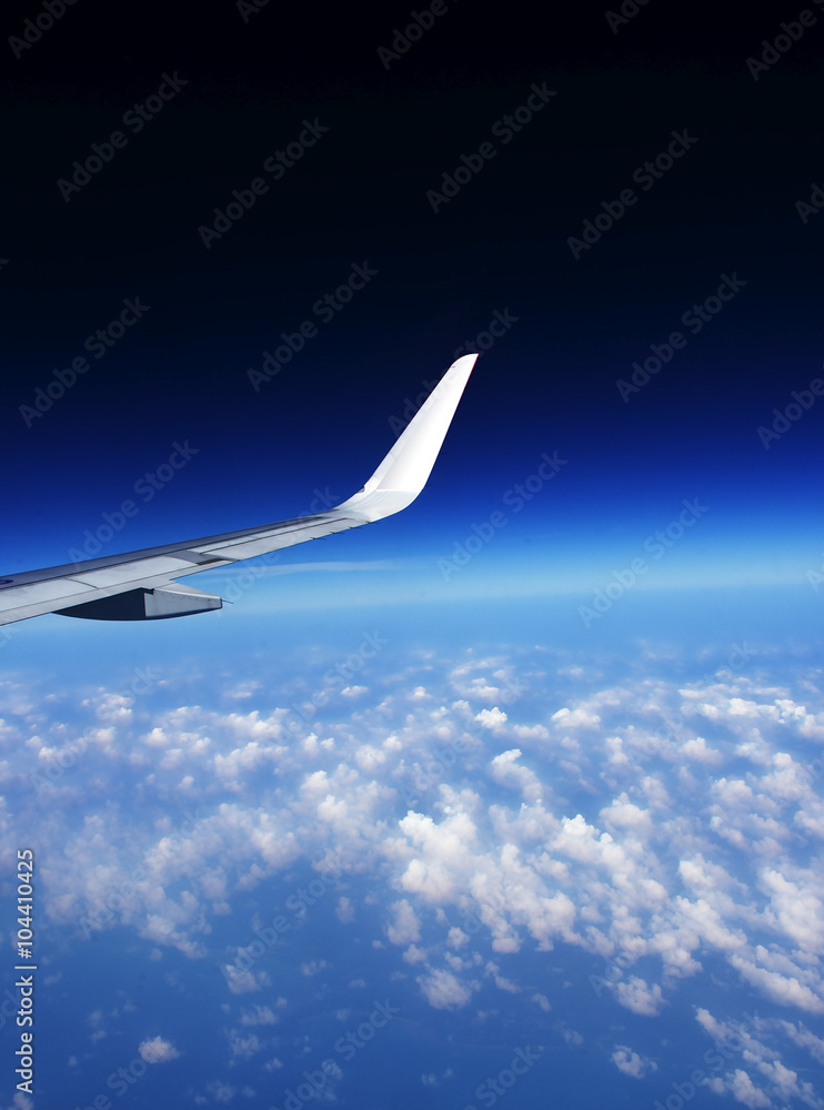 Fototapeta premium aircraft wing and cloud view from window