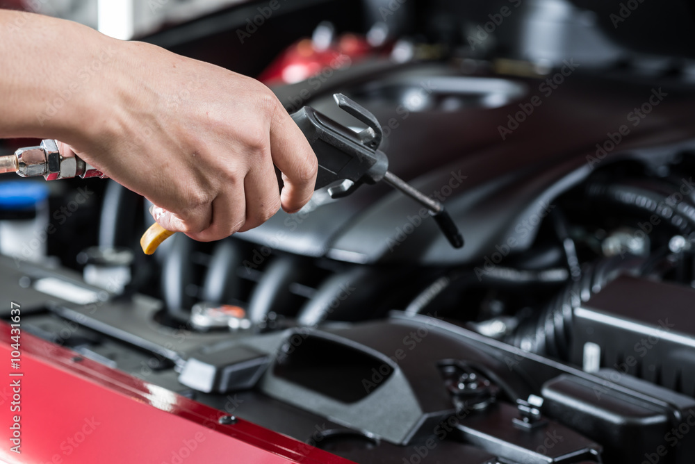 Car detailing series : Cleaning car engine Car detailing series : Cleaning car engine