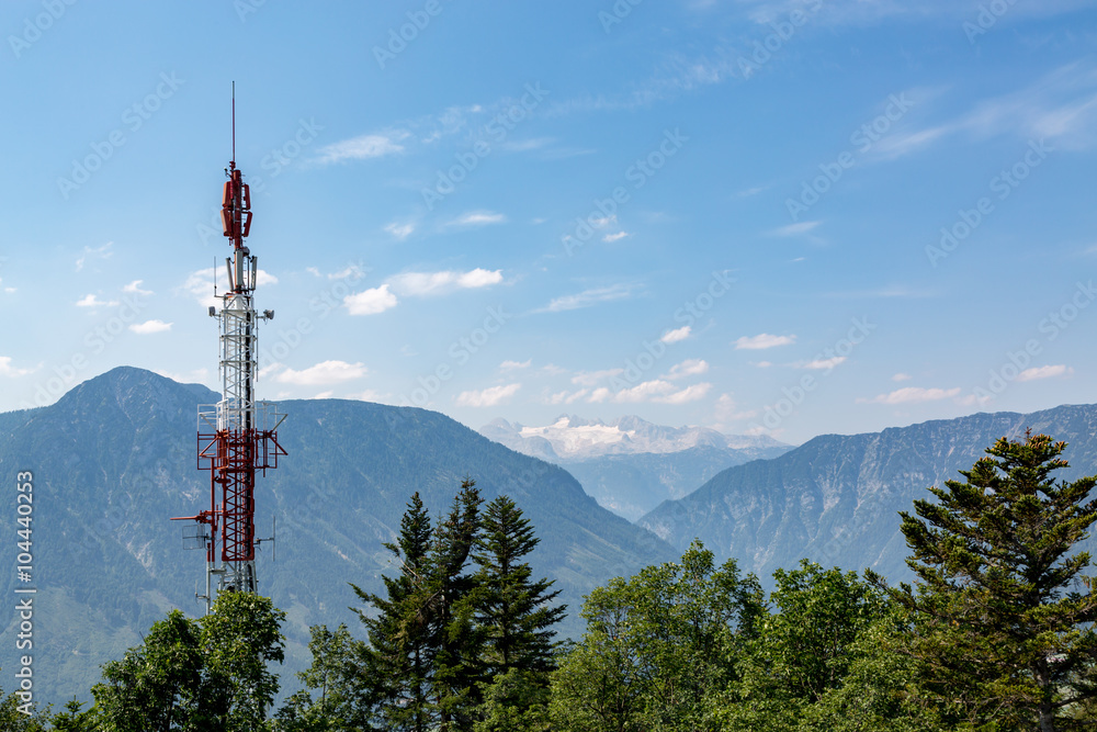 Obraz premium Antenna in the mountains