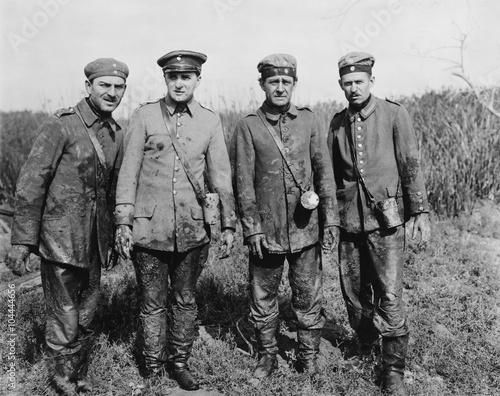 Plakat COMRADES IN ARMS 