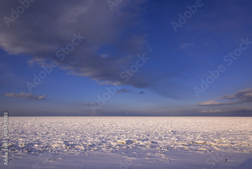 オホーツク海の流氷 © san724