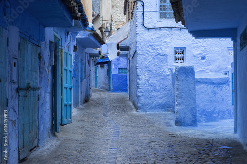 Hermosa ciudad pintada en azul de Chefchaouen en Marruecos © Antonio ciero