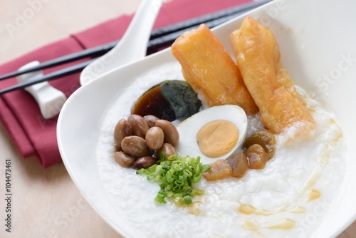 Chinese porridge With Yaw Char Gui