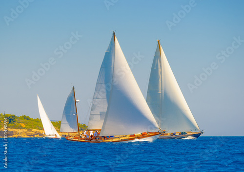 Fototapeta Naklejka Na Ścianę i Meble -  sailing in Spetses island in Greece