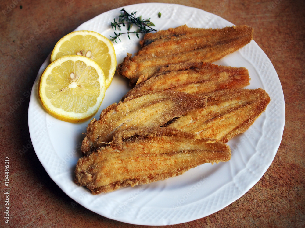 venetian cuisine - Fried Sole with lemon and thyme