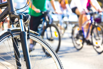 Leinwandbilder Fahrrad Fahrradrad Detail mit Bewegungsunschärfe  © zozzzzo