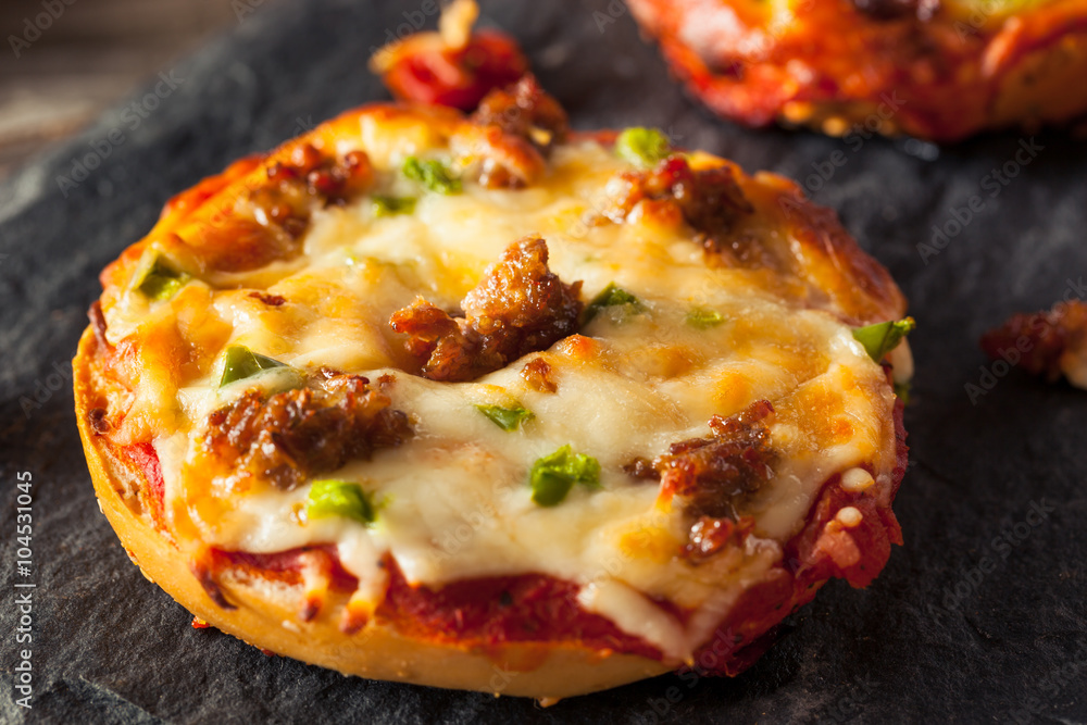 Sausage and Pepper Pizza Bagels Sausage and Pepper Pizza Bagels