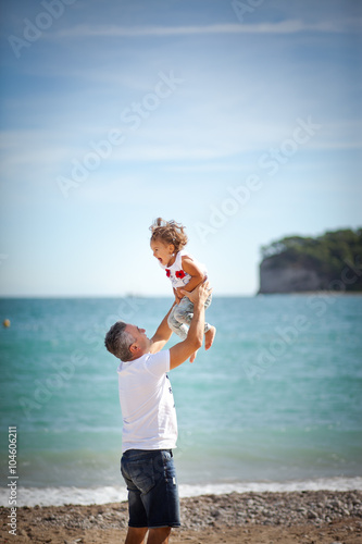 dad playing with his daughter