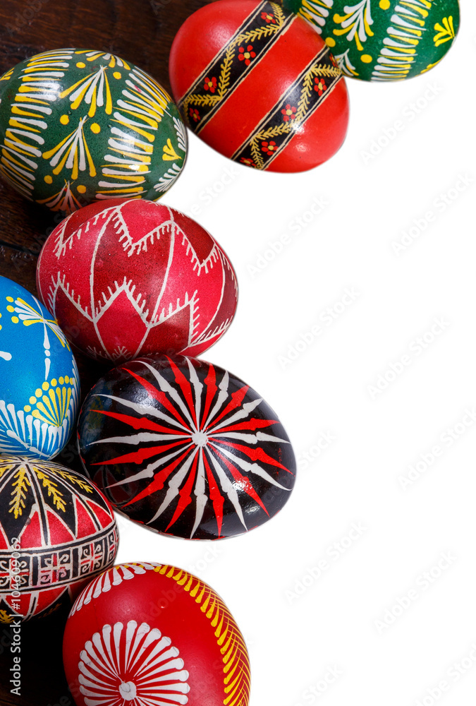 easter egg on the wood background easter egg on the wood background