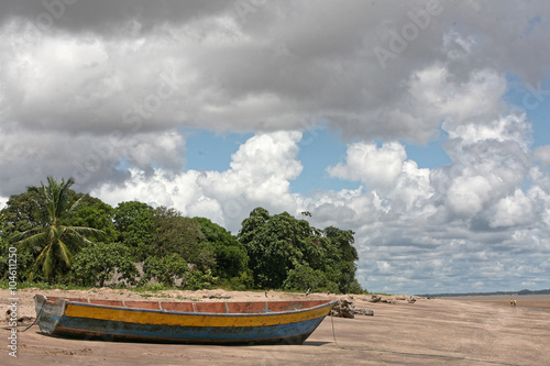 Quadro su tela Barque de pêcheur ouest guyanais