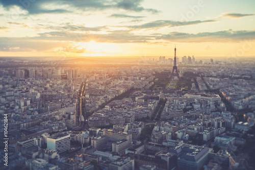 Paris cityscape © orpheus26