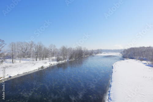 冬の十勝川　北海道　Winter of Tokachi River © Nishihama