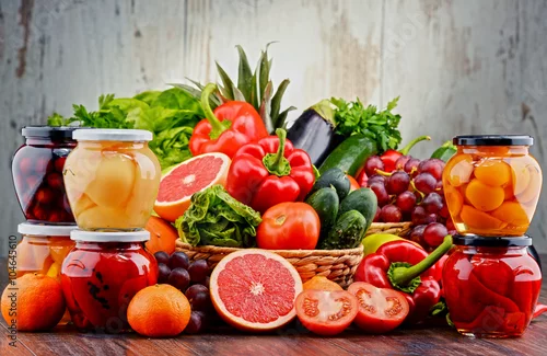 Obraz Kompozycja z różnorodnych organicznych warzyw i owoców