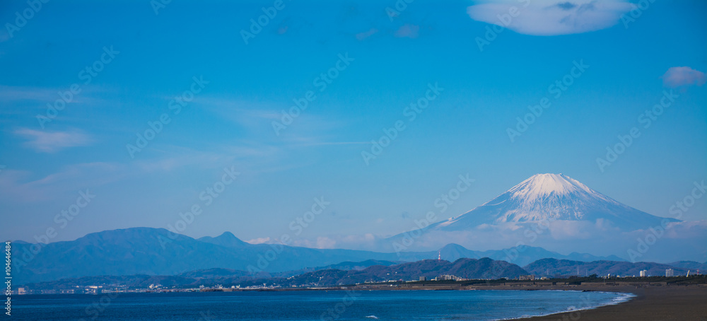 湘南から望む富士山