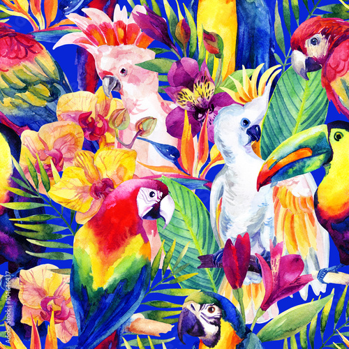 Fotografia watercolor parrots with tropical flowers seamless pattern
