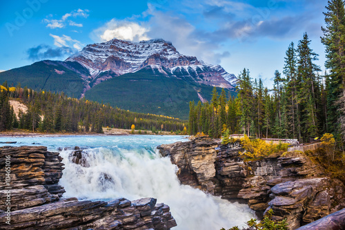Fototapeta Naklejka Na Ścianę i Meble -   Pyramidal mountain and waterfall Athabasca
