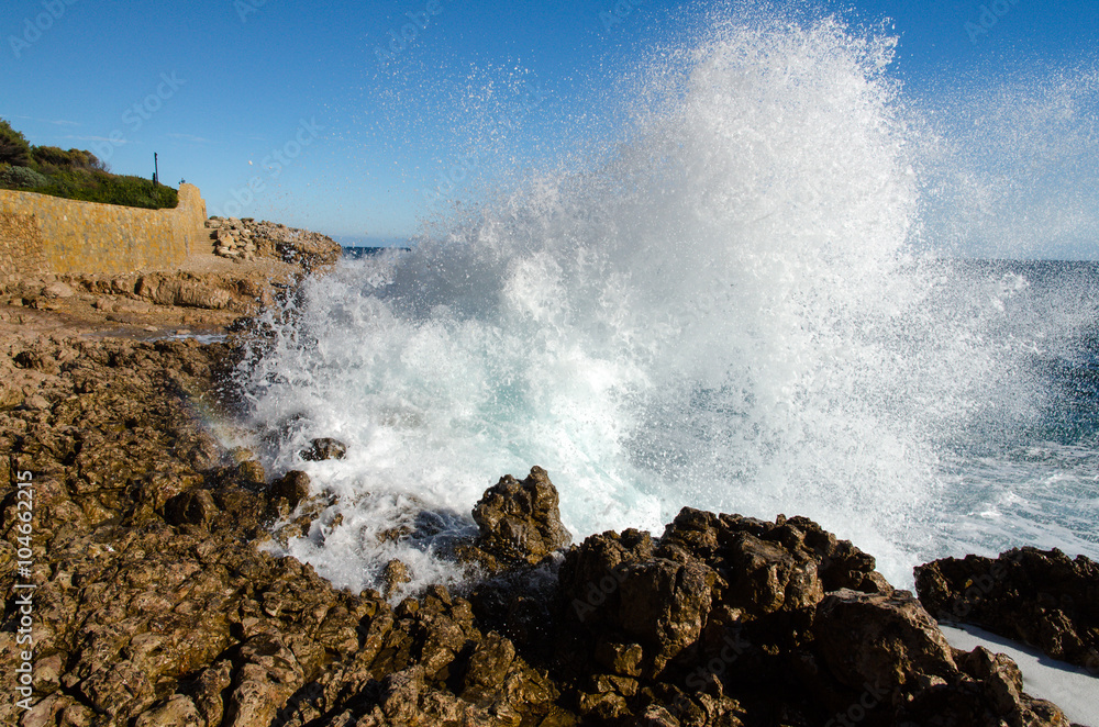 Cap d'Antibes un jour de Mistral