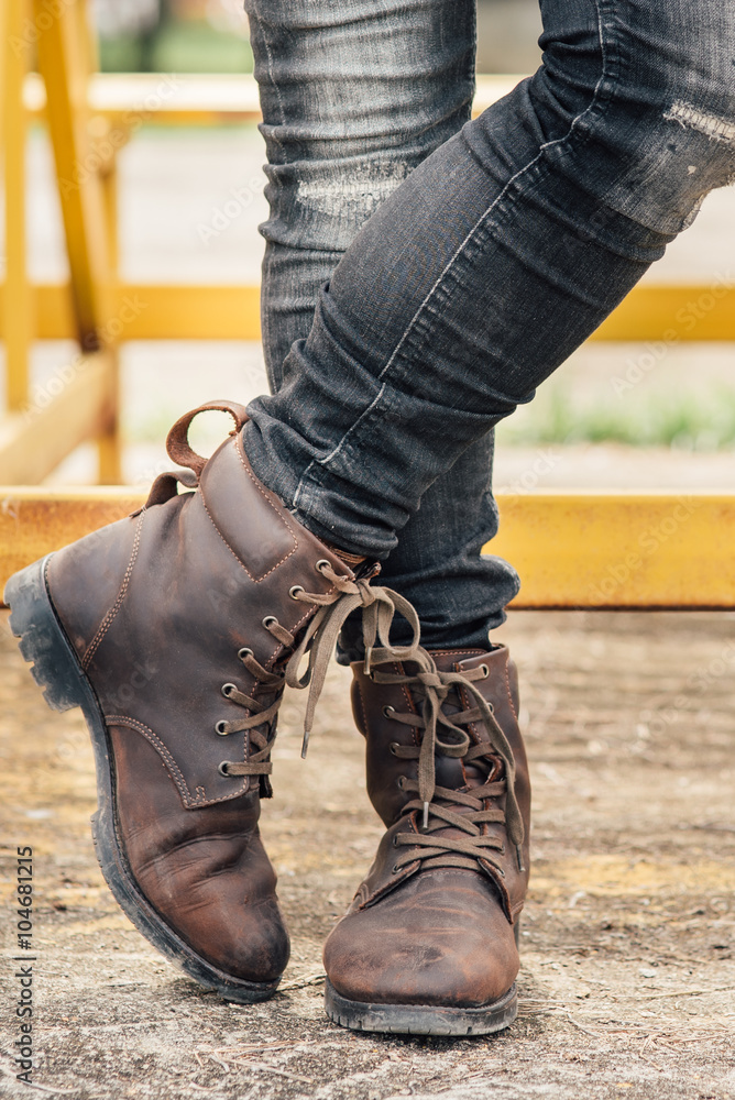 Men fashion legs in black jeans and brown leather boots foto de Stock |  Adobe Stock