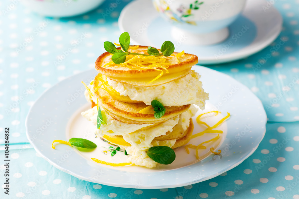 pancakes with lemon cream