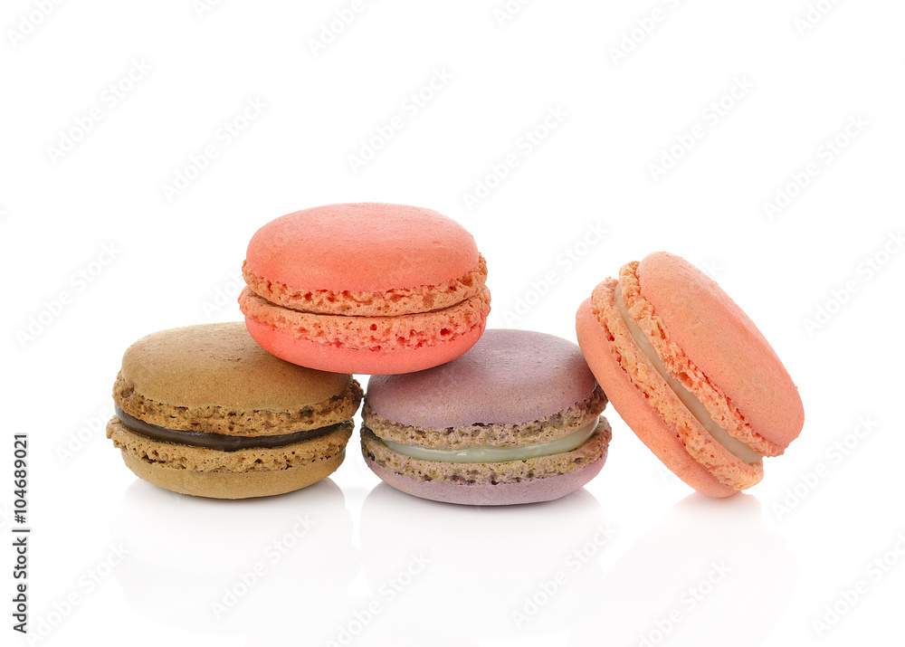 Obraz premium Colorful macaroons isolate on white background.