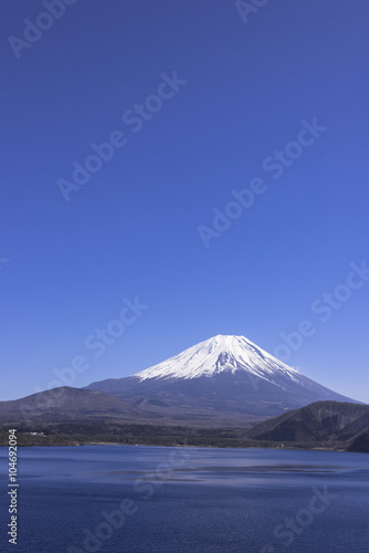 本栖湖より富士山