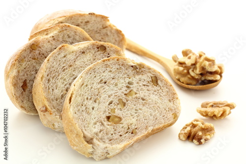 胡桃と全粒粉のパン