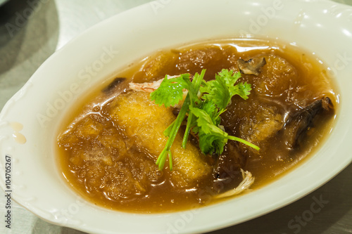 fish maw in red soup