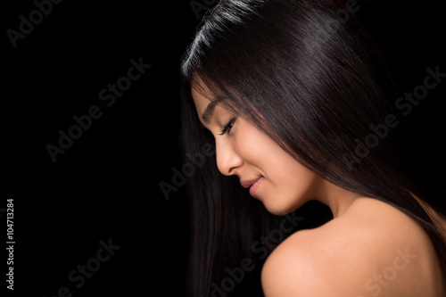 Fotografie Close-up profile of asian lady in studio
