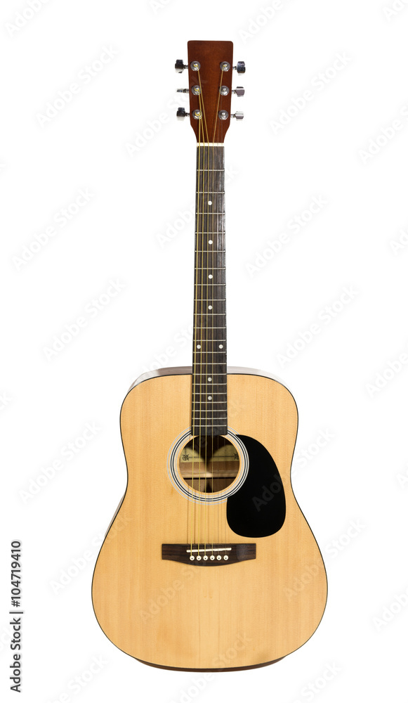 Guitarra acústica aislada