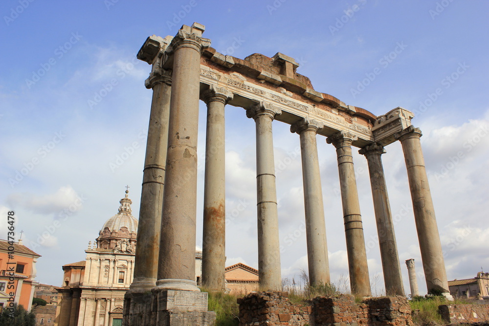 Forum Romanum: Die Säulen des Saturntempels