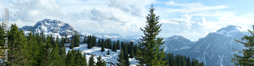 Snow covered mountains and rocky peaks in the Bavarian Apls