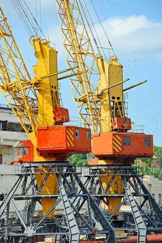 Wallpaper Mural Port cargo crane Torontodigital.ca