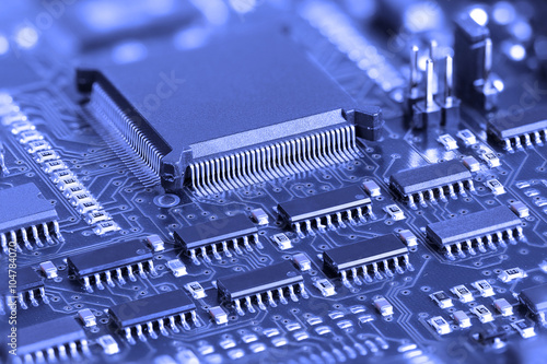 Bilde på lerret Blue Electronic Circuit board with microprocessor