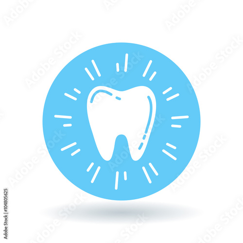 Fototapeta Naklejka Na Ścianę i Meble -  Healthy glowing tooth icon. Sparkling clean tooth sign. Cavity free white teeth symbol. White healthy tooth icon on blue circle background. Vector illustration.