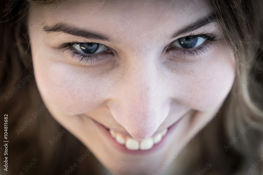 Beautiful young woman smiling Beautiful young woman smiling