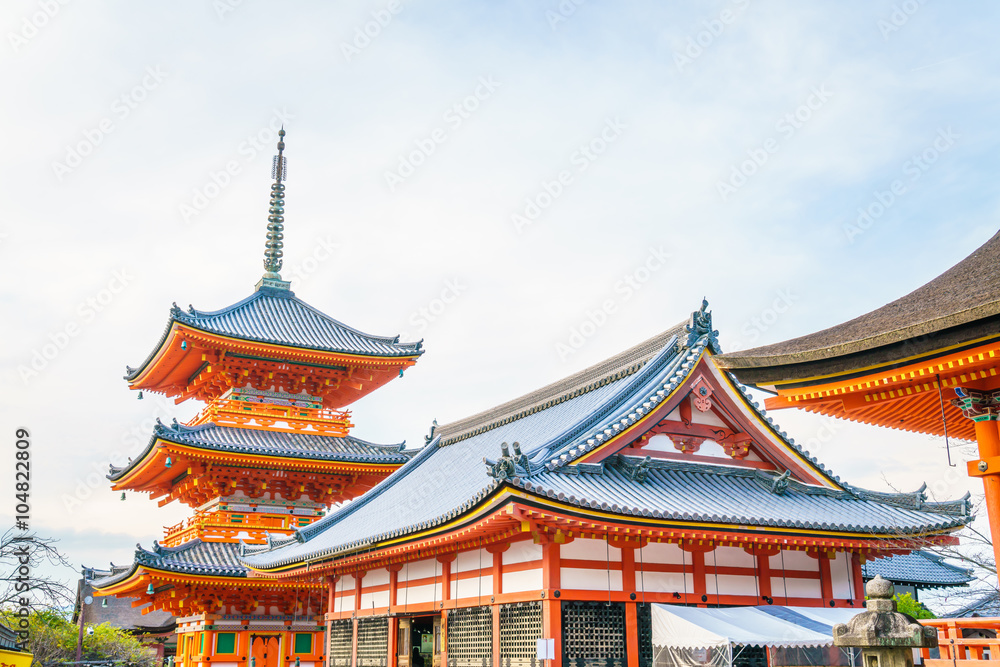 Beautiful Architecture in Kiyomizu-dera Temple Kyoto, Japan Beautiful Architecture in Kiyomizu-dera Temple Kyoto, Japan
