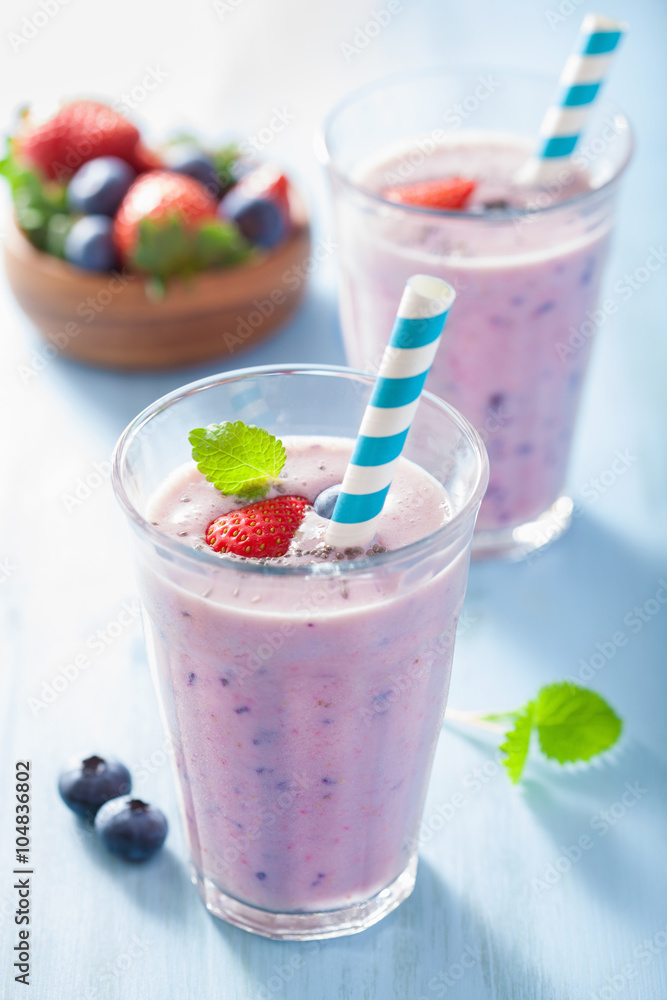 healthy strawberry blueberry smoothie with chia seed healthy strawberry blueberry smoothie with chia seed