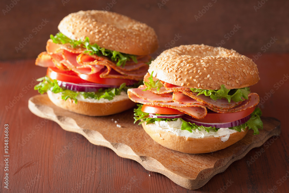 ham sandwich on bagel with cream cheese tomato onion ham sandwich on bagel with cream cheese tomato onion