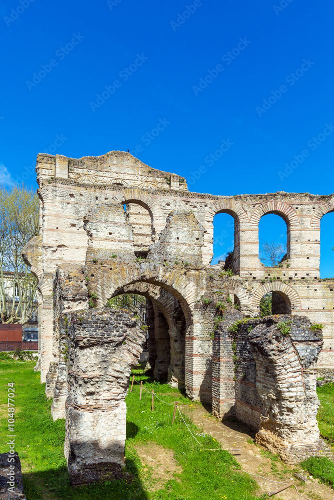 Palais Gallien, Roman amphitheatre