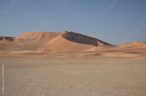 Sand dunes Oman © maurusasdf