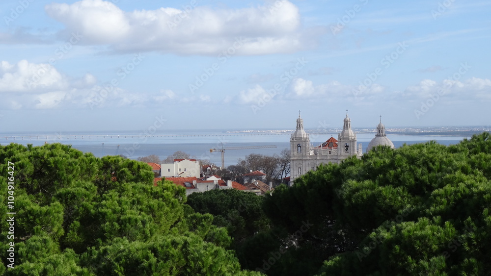 Blick vom Castelo in Lissabon