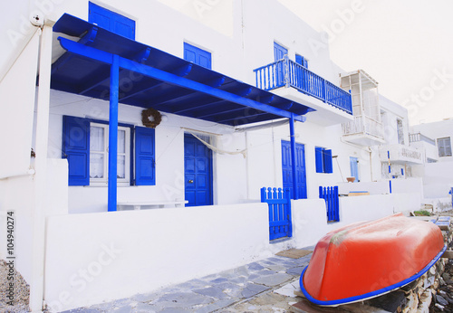 Fototapeta Naklejka Na Ścianę i Meble -  Traditional greek house facade, Greece