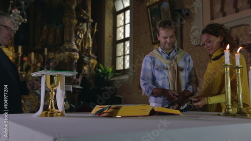 Wallpaper Mural Middle-aged couple to join the parish priest Torontodigital.ca