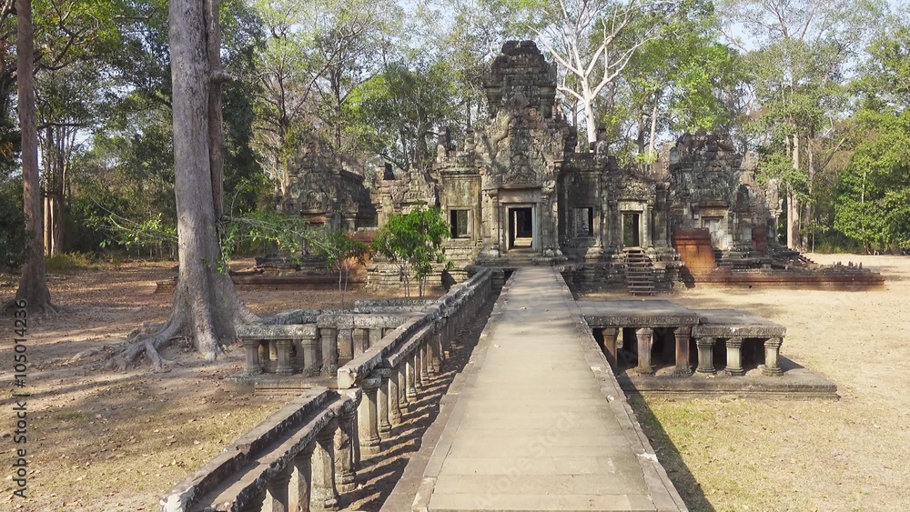 The temples walk in Angkor Wat, Siem Reap, Cambodia, 4k
The temples walk in Angkor Wat, Siem Reap, Cambodia, 4k