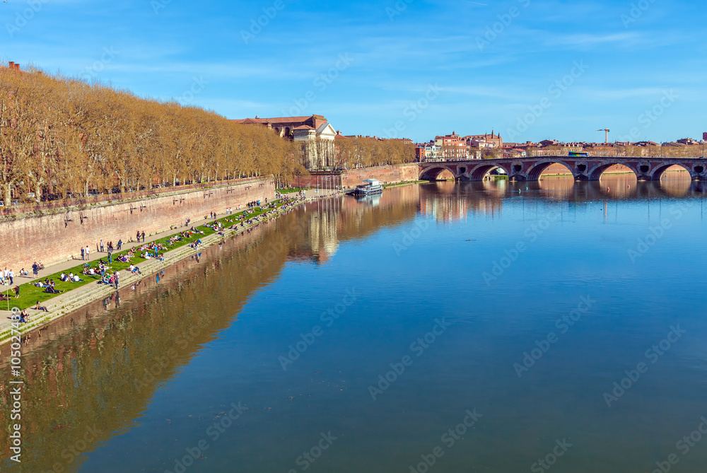 Stone Bridge across Garonne, Toulouse