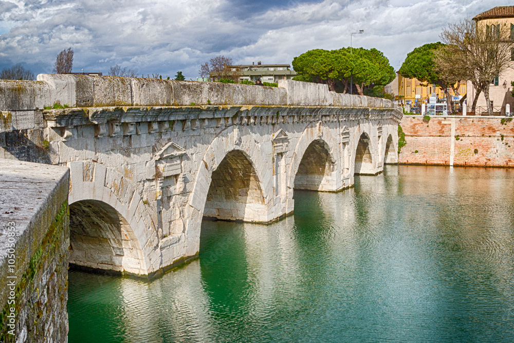 arches of the Roman bridge
