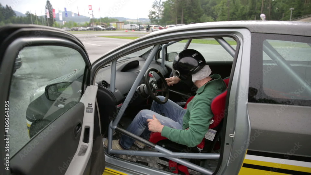 Safety training for fast driving Safety training for fast driving